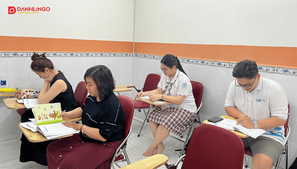Lớp học tiếng Nhật giao tiếp quận 7 chủ đề 2 3 lop hoc tieng nhat giao tiep quan 7 chu de 2 02